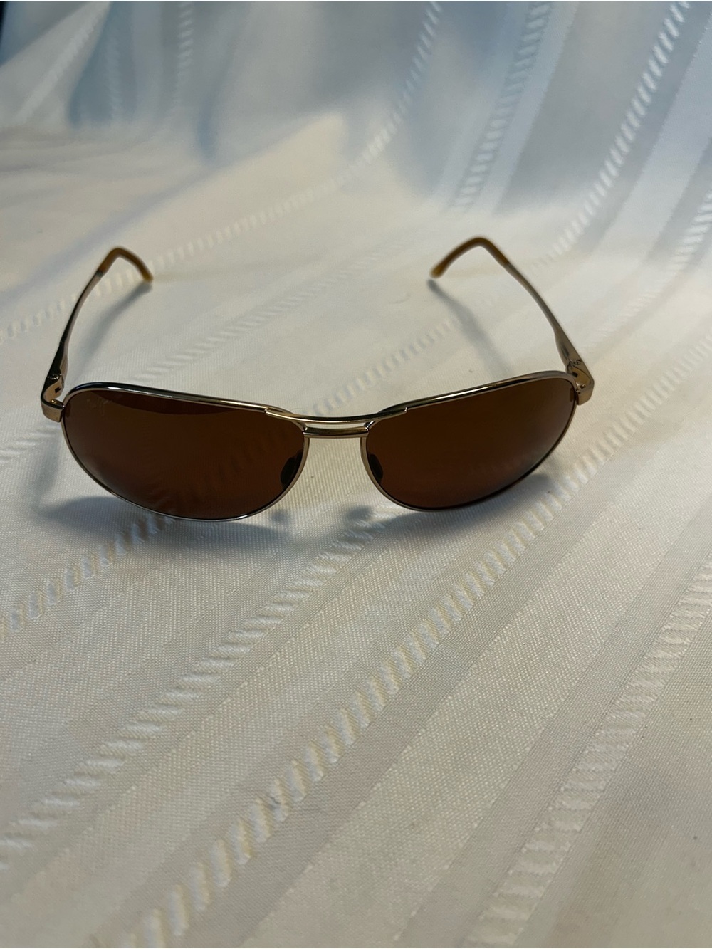 Womens Maui Jim Akoni MJ-117-16 Gold Aviator Sunglasses Black Case Brown Lens